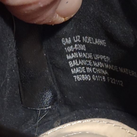 Liz Claiborne Black and Pink Gladiator Sandals - Picture 6 of 6